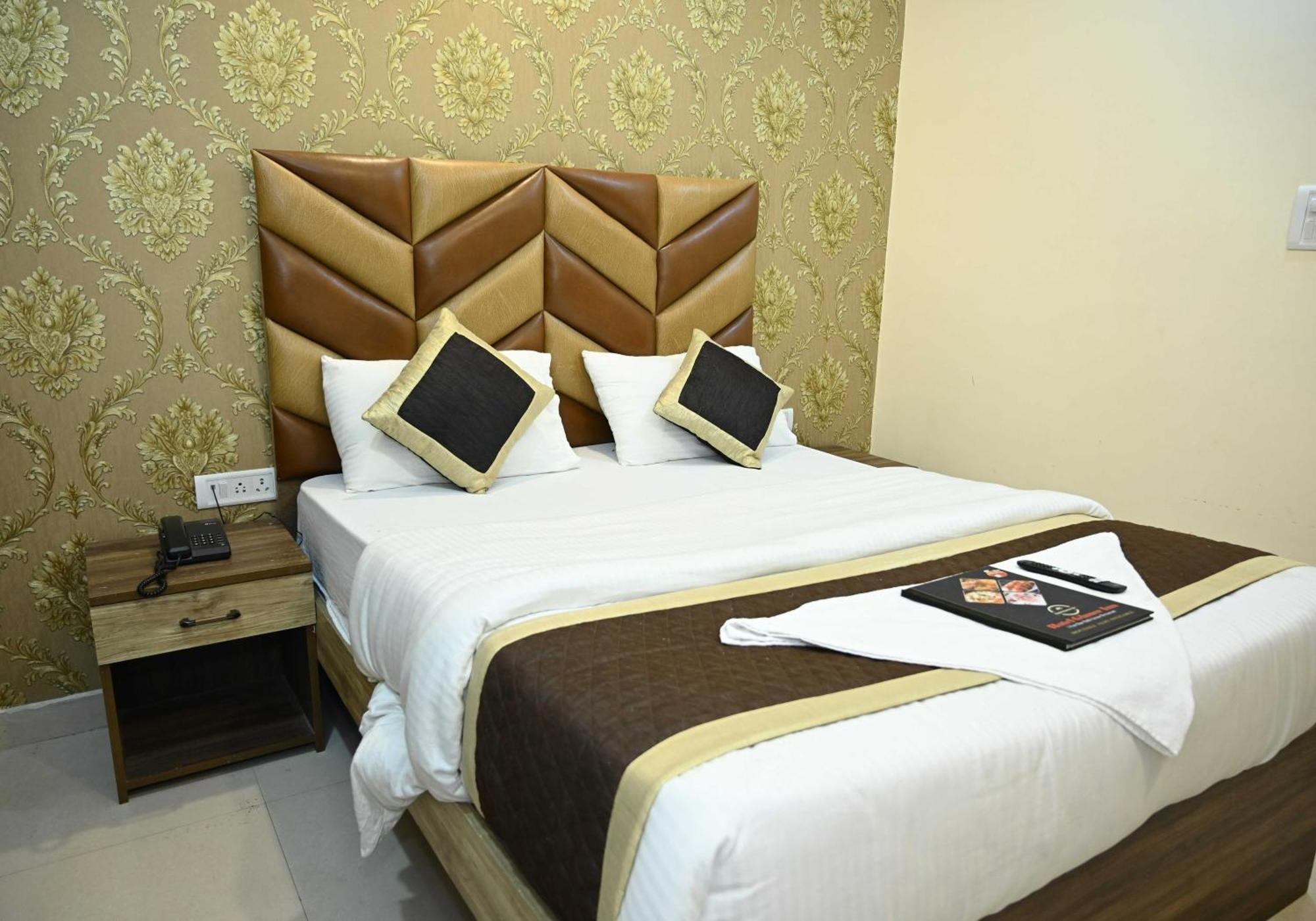 Super Hotel O Glance Inn Patna  Kültér fotó